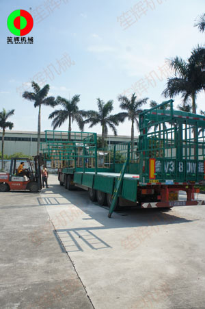 山東客戶定制的蔬菜清洗加工生產線順利出貨！