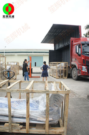 多功能洗菜機等一批蔬菜清洗加工設備發貨交付客戶！