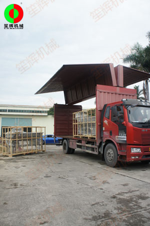 多套蔬果洗菜機組按客交期準時裝車出貨！