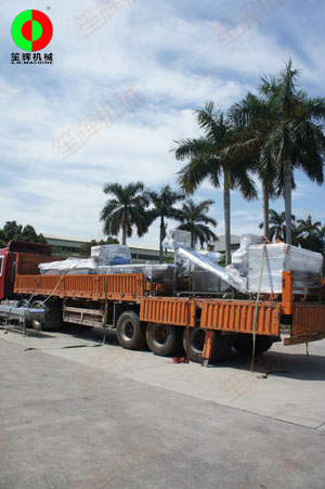 無損蔬果清洗生產(chǎn)線及毛刷去皮機(jī)等大批凈菜加工生產(chǎn)線按時交付